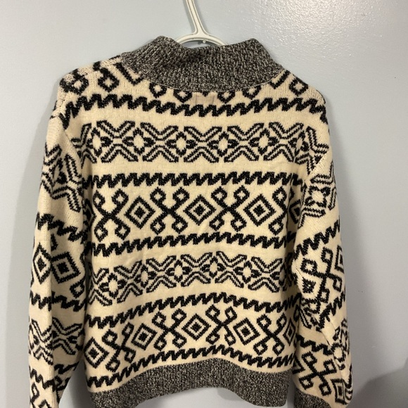 A new day cheers cream and black  with silver threads pull over sweater - Picture 5 of 6